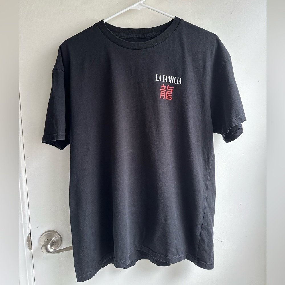Black La Familia Dragon T Shirt (L)